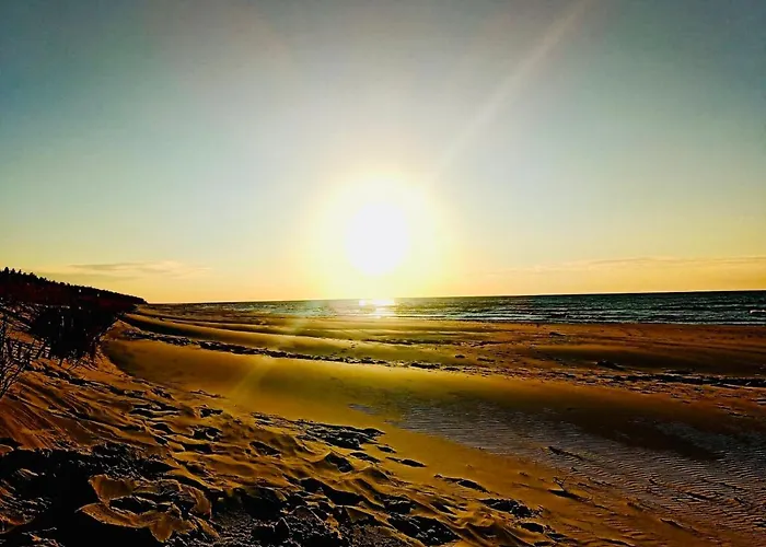 Letniskowy Z Kortem Tenisowym Karwia Ostrowo (Puck)