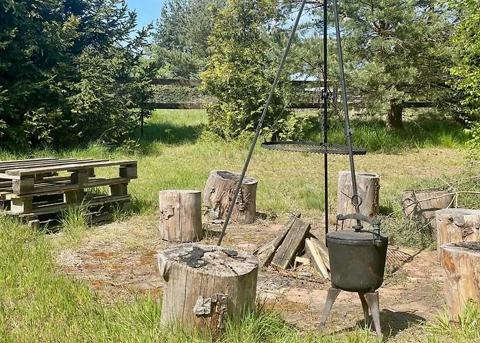 Letniskowy Z Kortem Tenisowym Karwia Ostrowo (Puck)